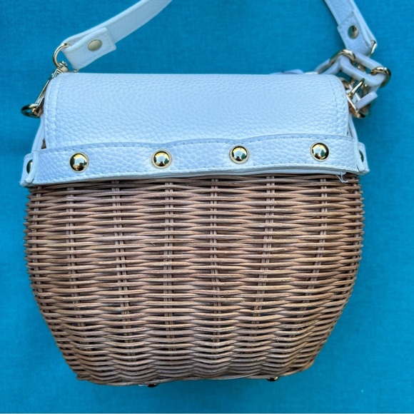 Tommy Bahama Picnic Basket Crossbody Purse - EUC - Picture 3 of 10